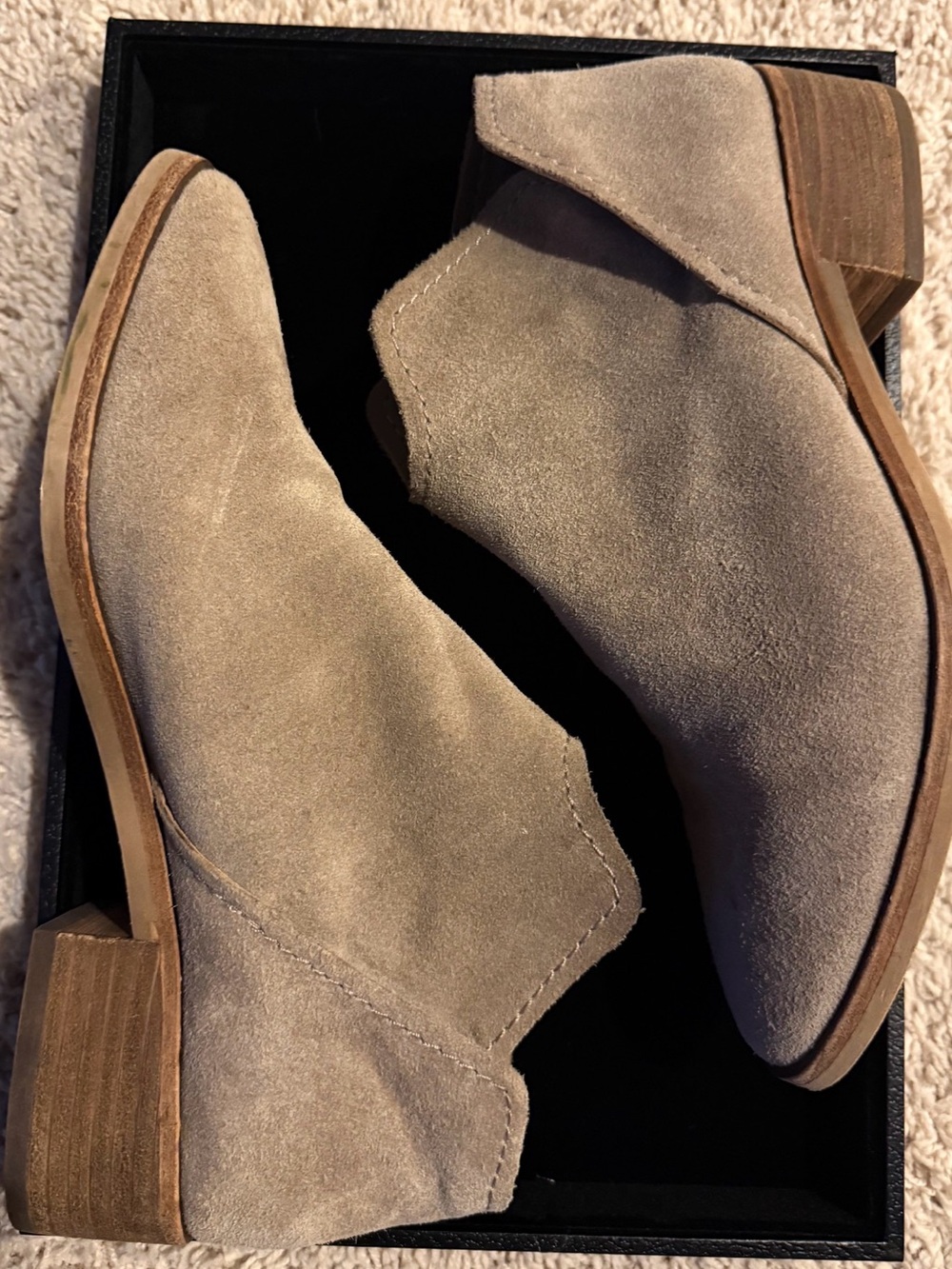 Dolce Vita Suede Ankle Booties Taupe Stacked Heel Size 10